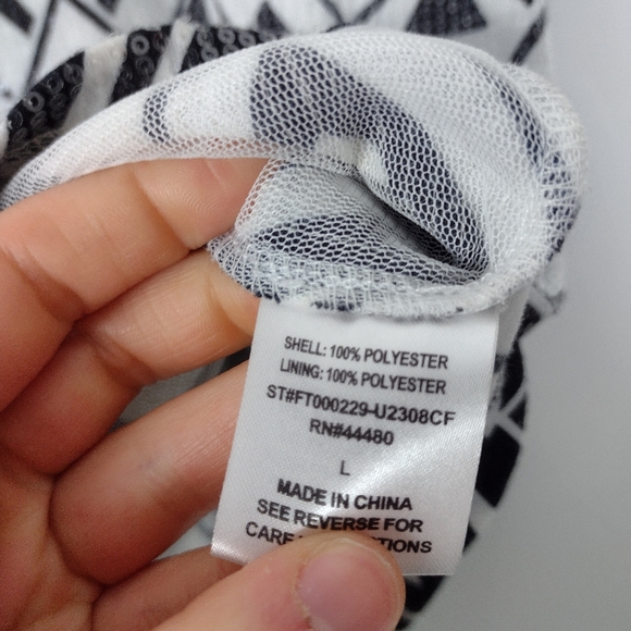 Love, Fire Aztec Print Top Size Junior's Large Black and White Print - Picture 8 of 13